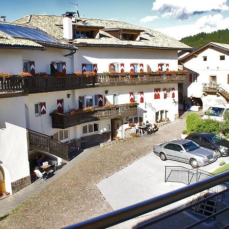 Hotel Zum Rossl Anterivo Eksteriør bilde